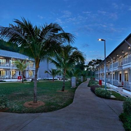 Royale Chulan Cherating Chalet Екстер'єр фото