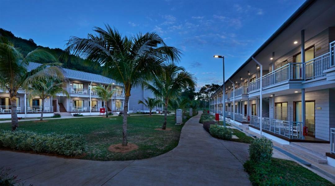 Royale Chulan Cherating Chalet Екстер'єр фото